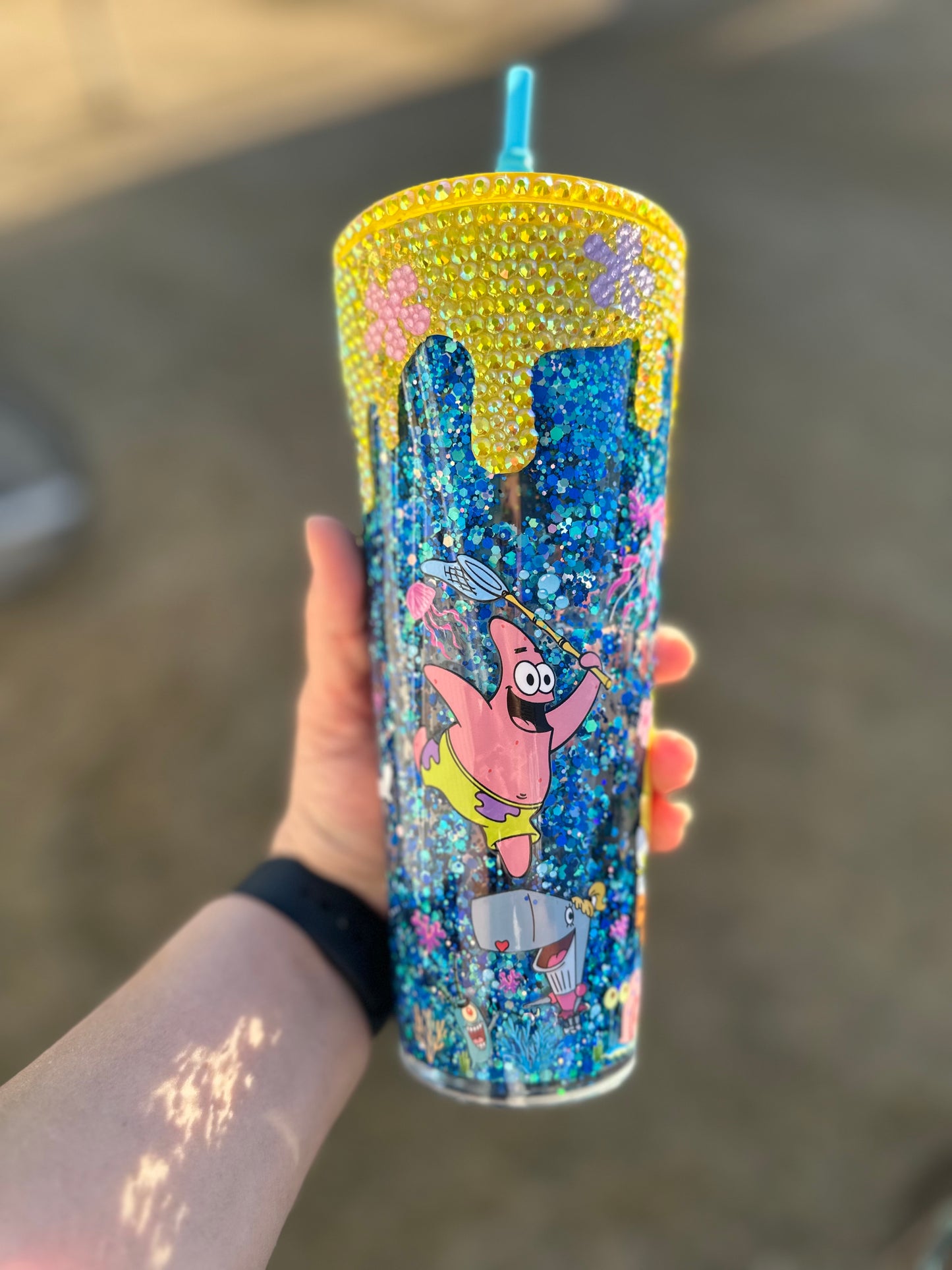 24oz Sponge And Friends UVDTF Bling Drip Snow globe Tumbler With Designer Lid And Straw ( No Epoxy)